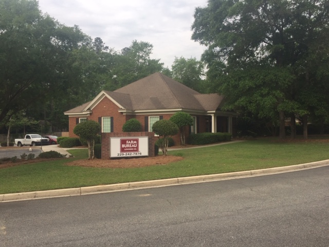 Lowndes County Exterior